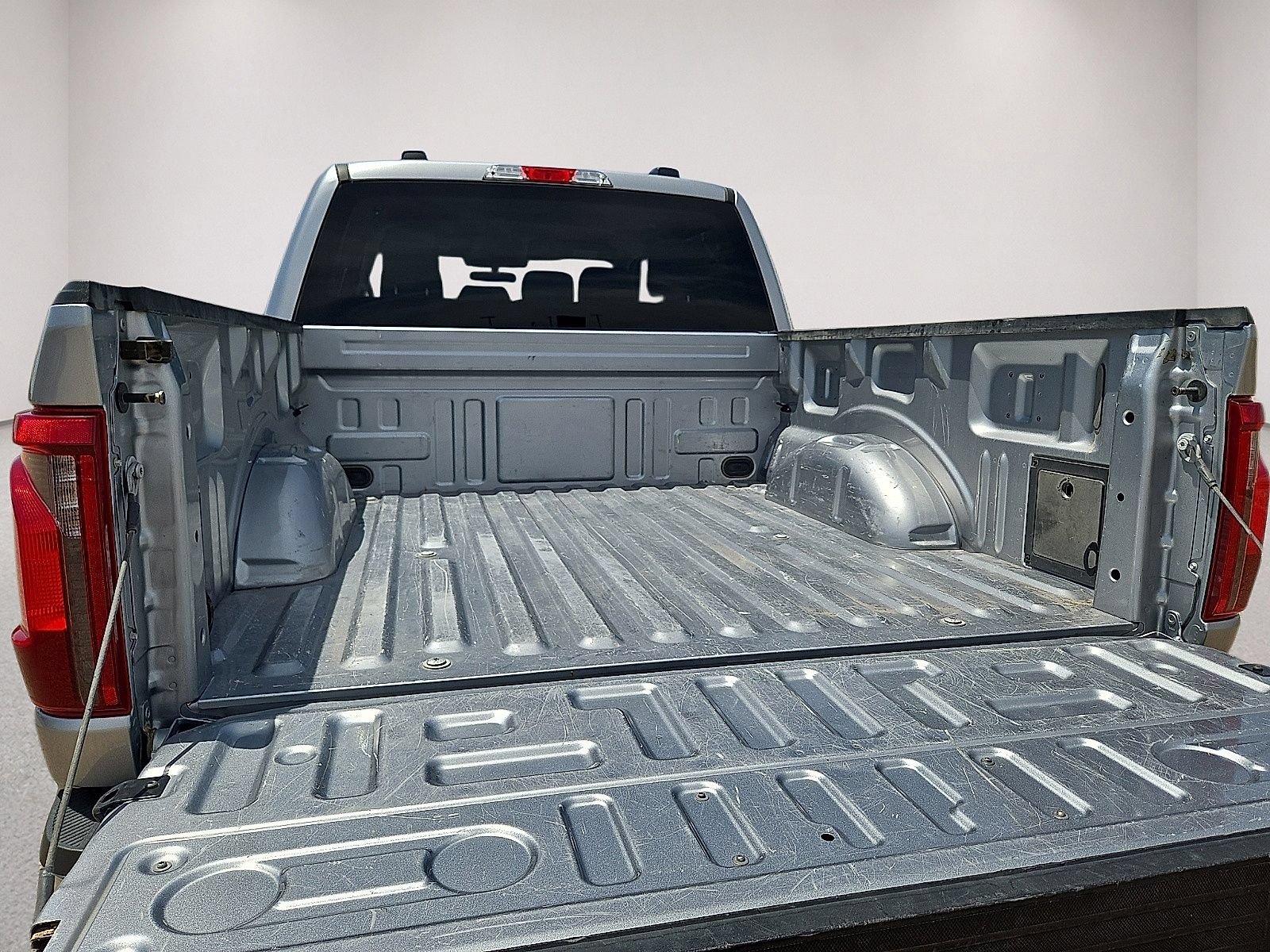 Used 2025 Ford F150 XLT w/ Equipment Group 301A Standard AWD/4WD image 13