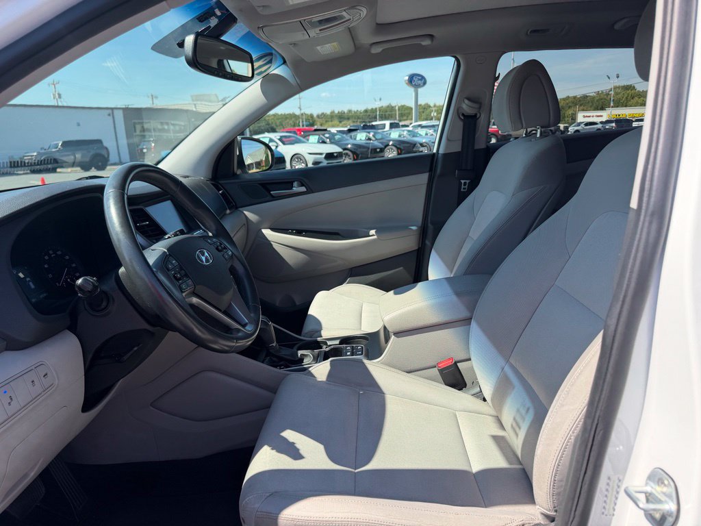 Used 2018 Hyundai Tucson Value AWD/4WD image 15