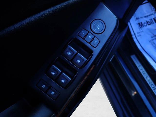 Used 2020 Chevrolet Suburban Premier AWD/4WD image 17