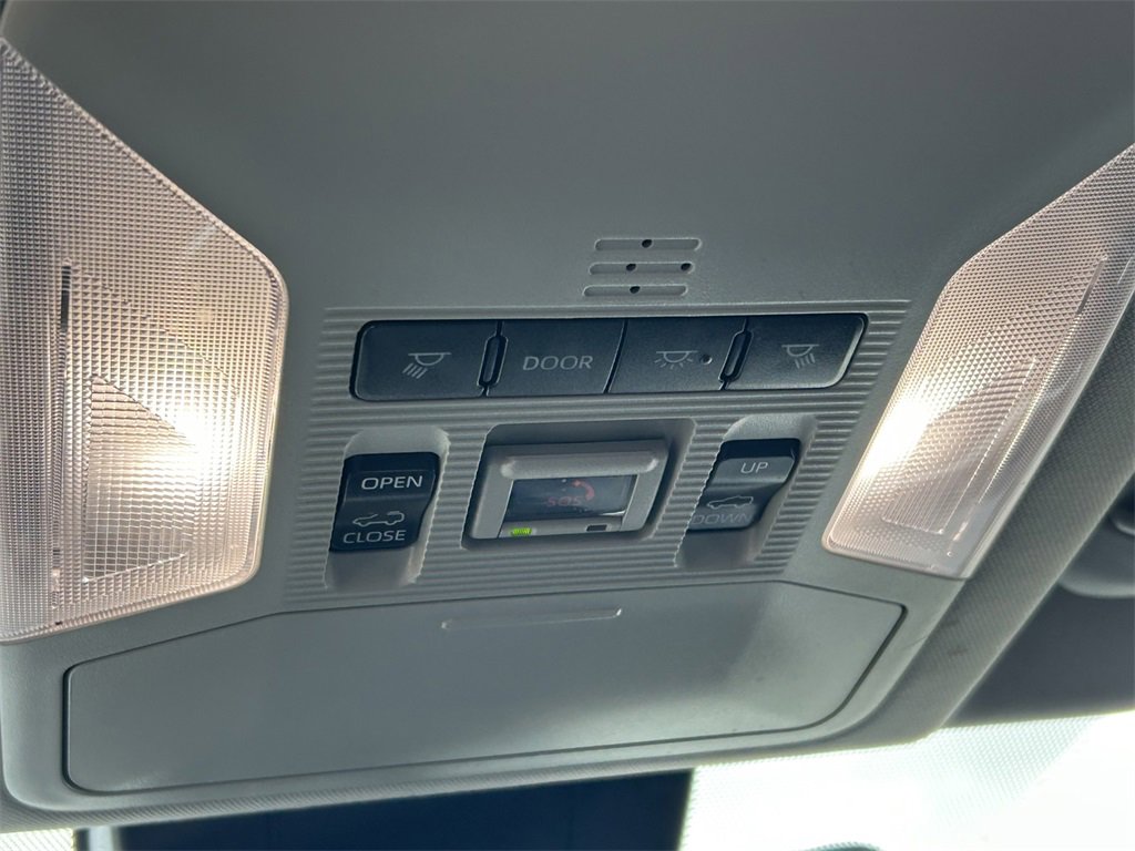 Used 2023 Toyota RAV4 Limited image 20