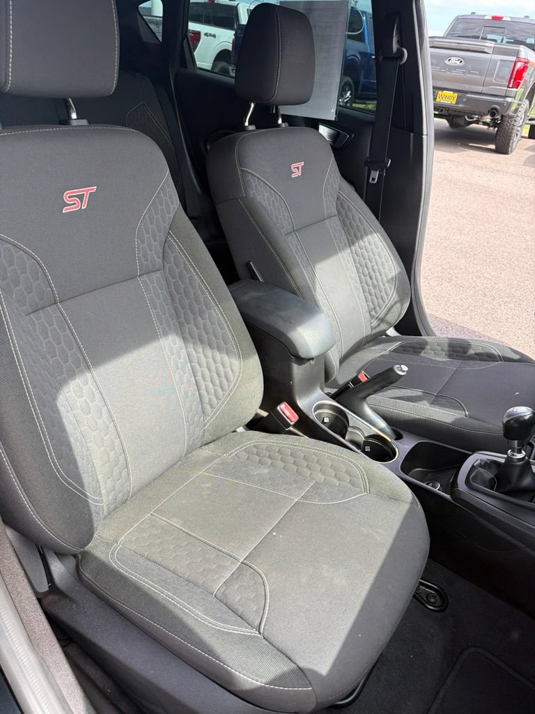 Used 2019 Ford Fiesta ST FWD image 18