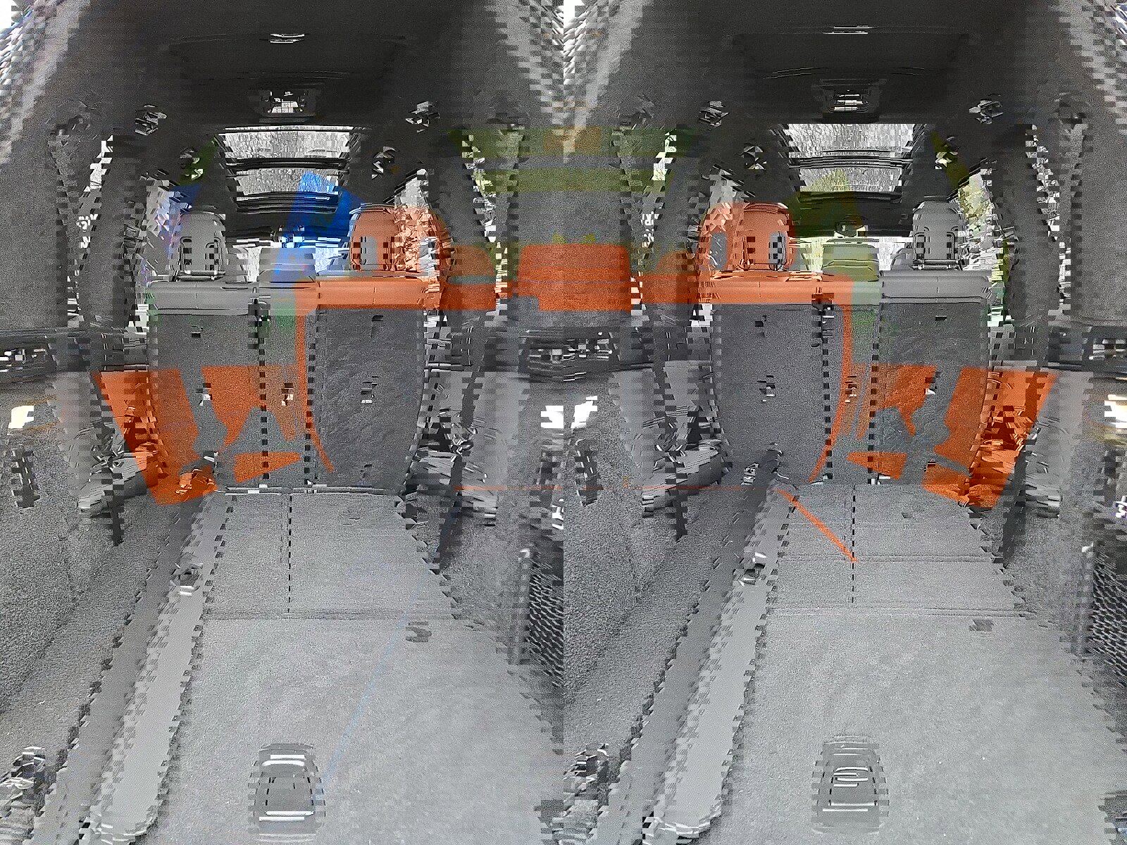 Used 2023 BMW X7 M60i w/ Executive Package image 28