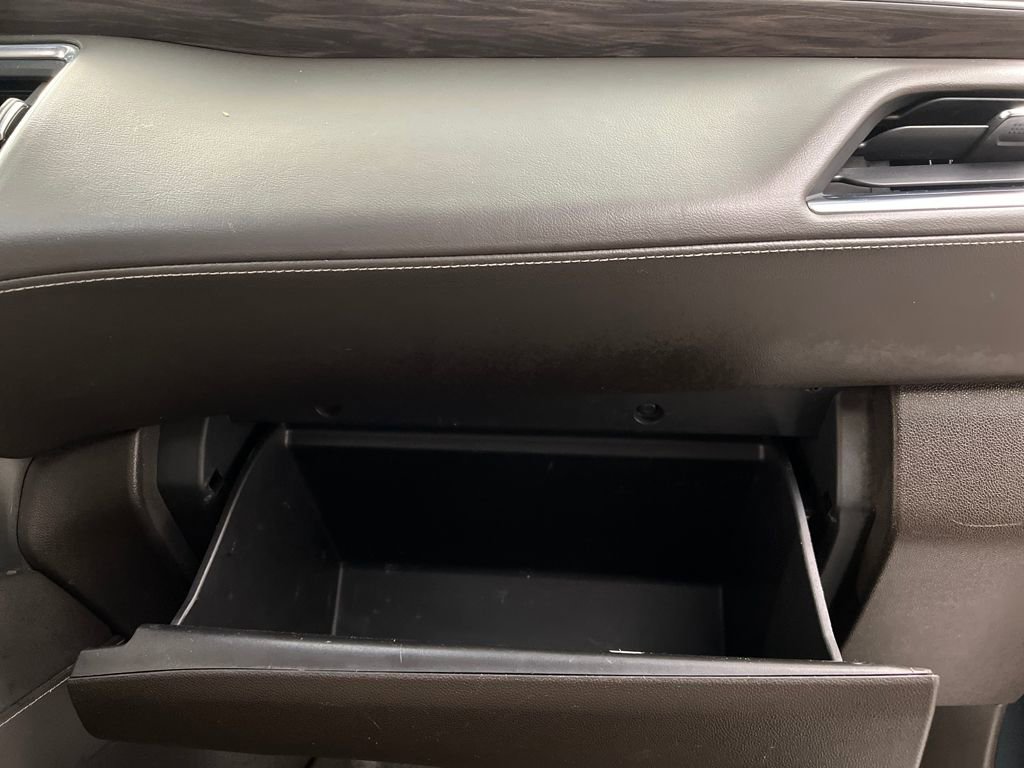 Used 2021 Chevrolet Suburban Z71 w/ Z71 Off-Road Package image 28