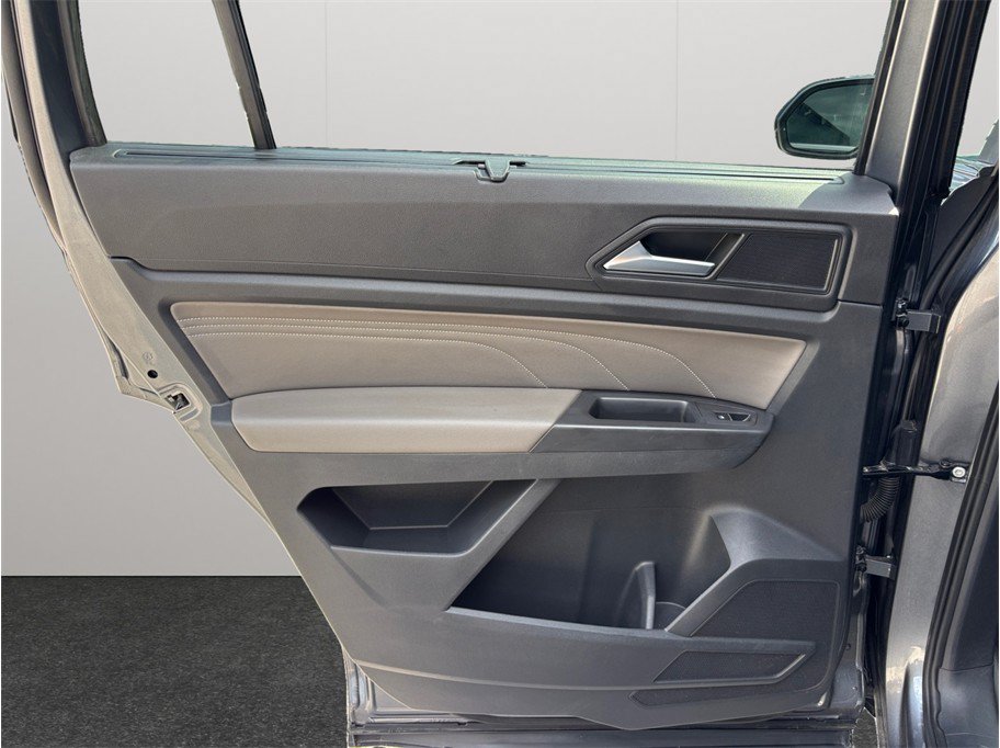 Used 2023 Volkswagen Atlas SE w/ Panoramic Sunroof Package AWD/4WD image 38
