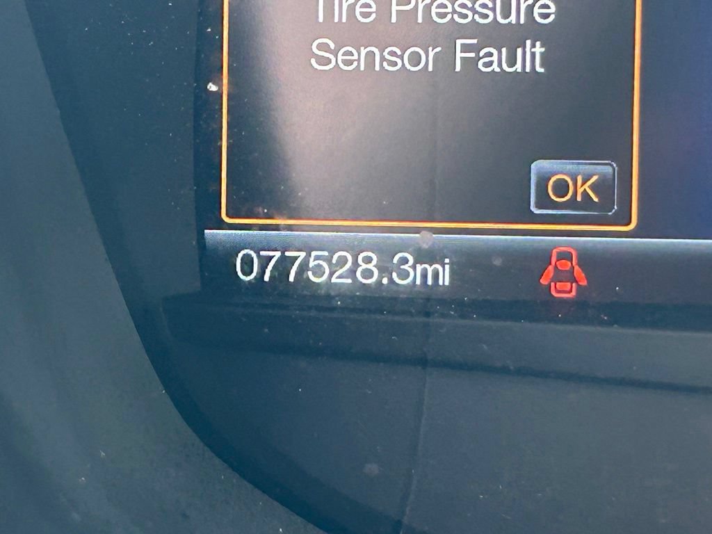 Used 2017 Ford Fusion SE w/ Equipment Group 201A FWD image 40