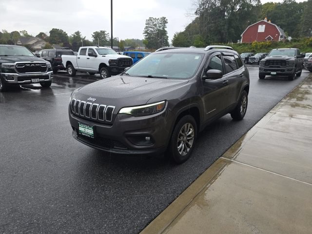 Used 2020 Jeep Cherokee Latitude Plus w/ Cold Weather Group AWD/4WD image 3