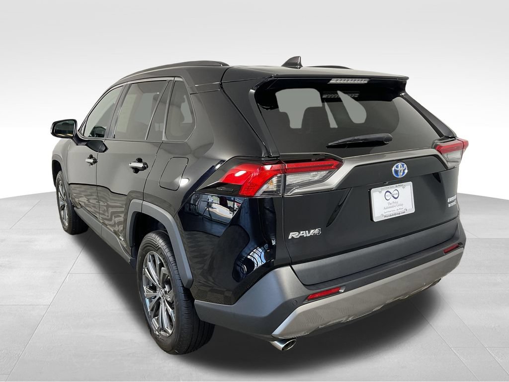 Used 2023 Toyota RAV4 Limited AWD/4WD image 7