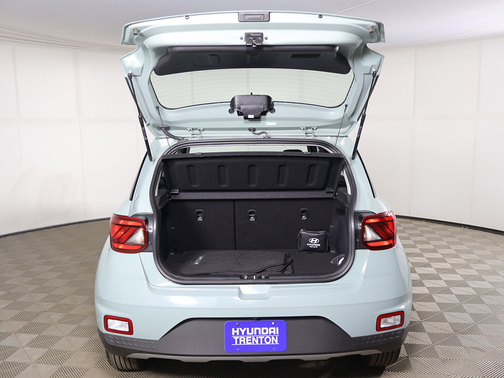 Certified 2026 Hyundai Venue SEL FWD image 14