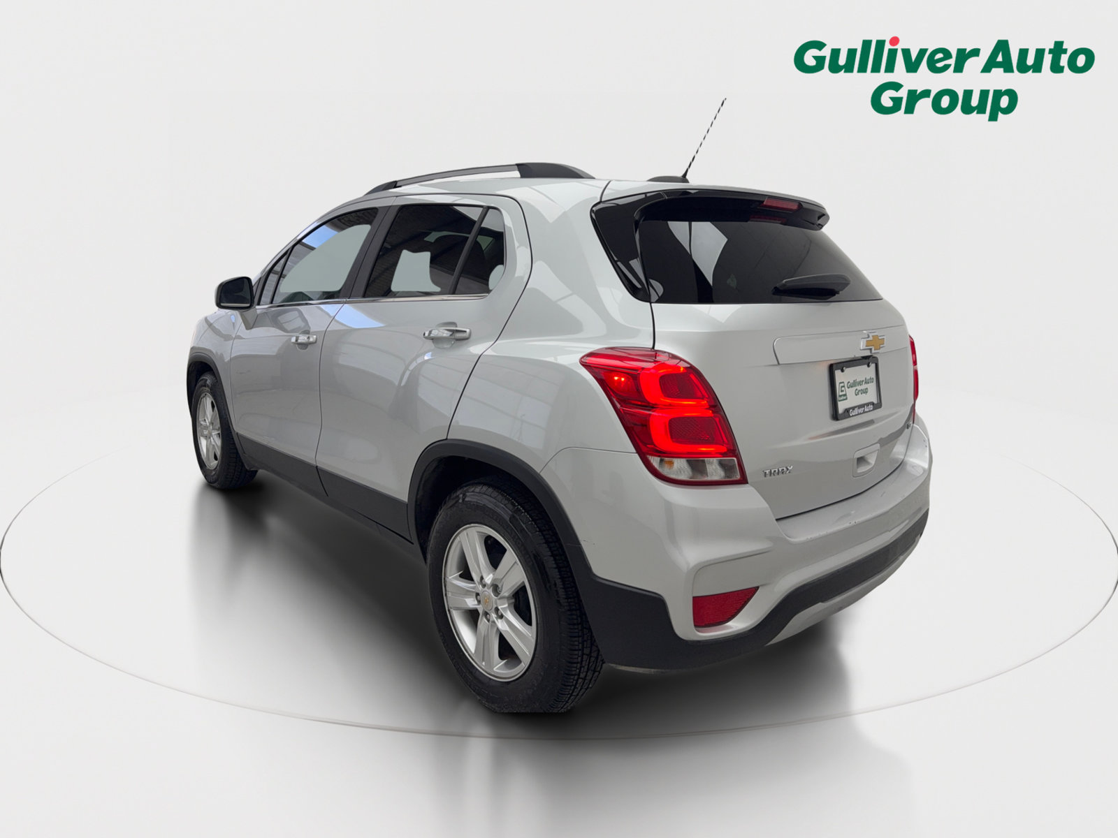 Used 2019 Chevrolet Trax LT w/ LT Convenience Package FWD image 4