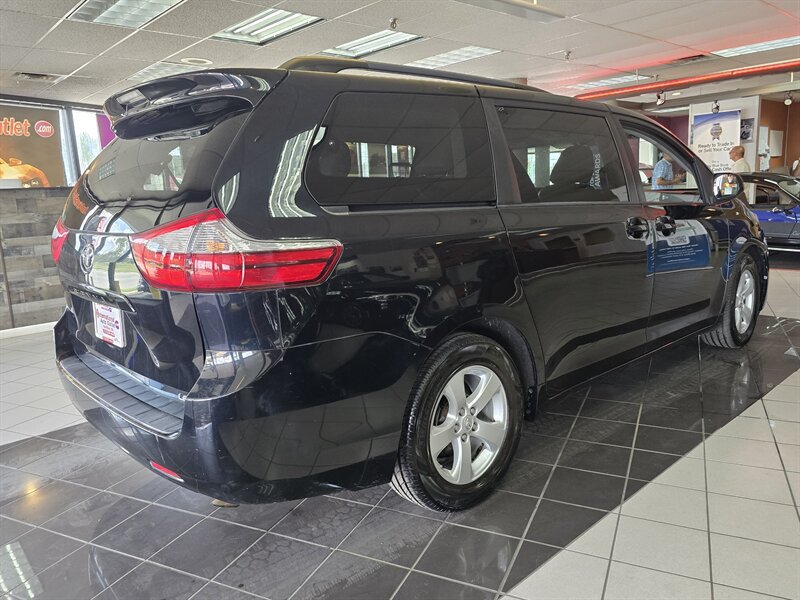 Used 2015 Toyota Sienna LE FWD image 5