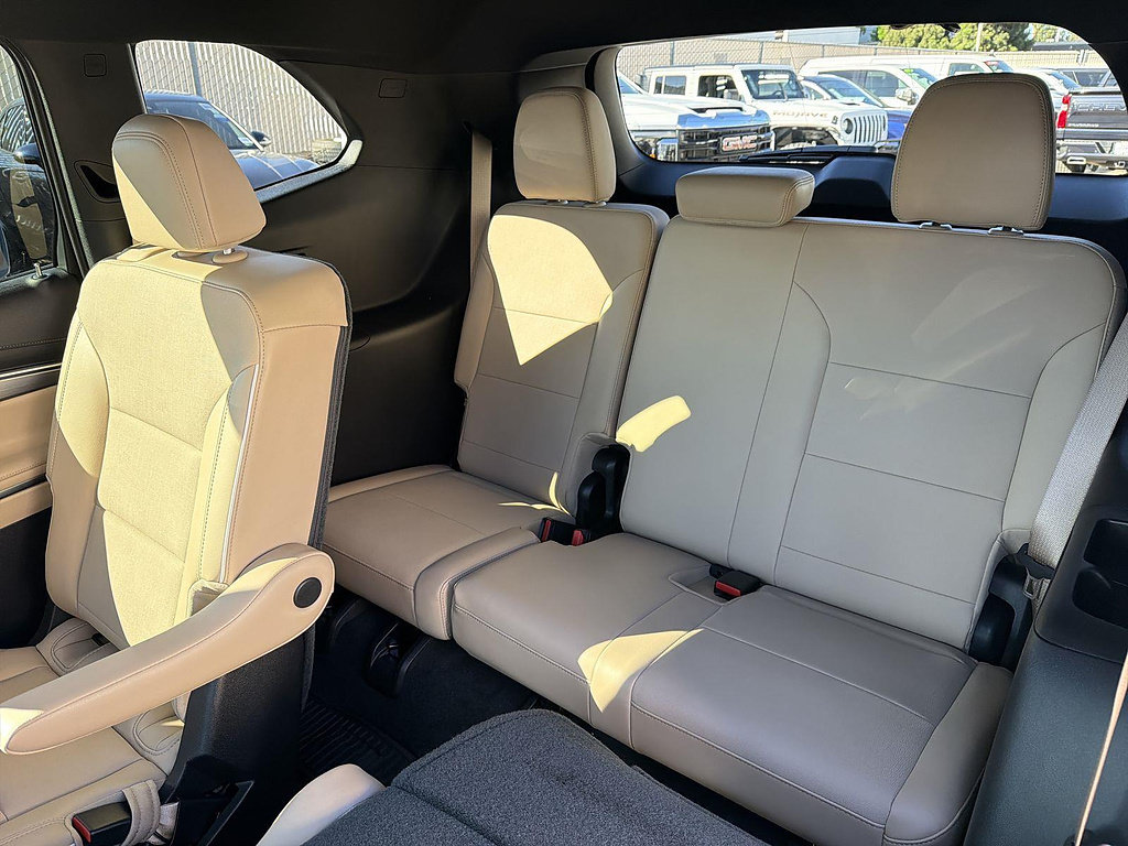 Used 2026 Buick Enclave Preferred w/ LPO, Floor Liner Package FWD image 41