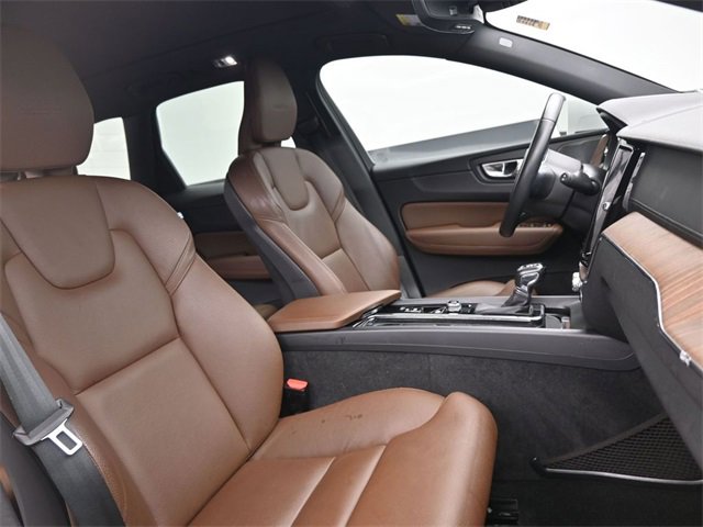 Used 2020 Volvo XC60 T5 Inscription w/ Protection Package Premier image 32
