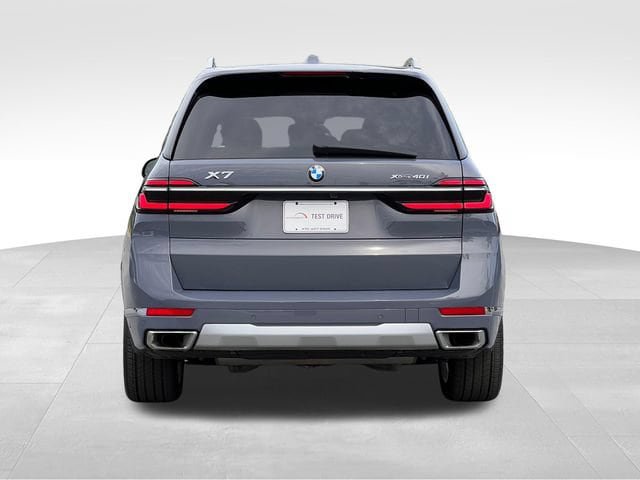 Used 2023 BMW X7 xDrive40i w/ Executive Package AWD/4WD image 4