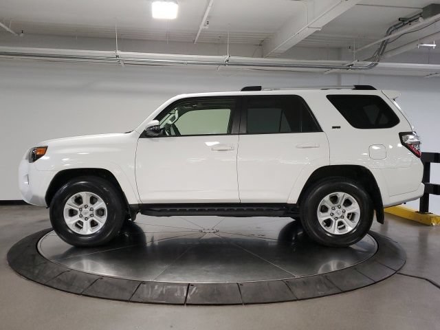 Used 2024 Toyota 4Runner SR5 Premium w/ Moonroof Package AWD/4WD image 14