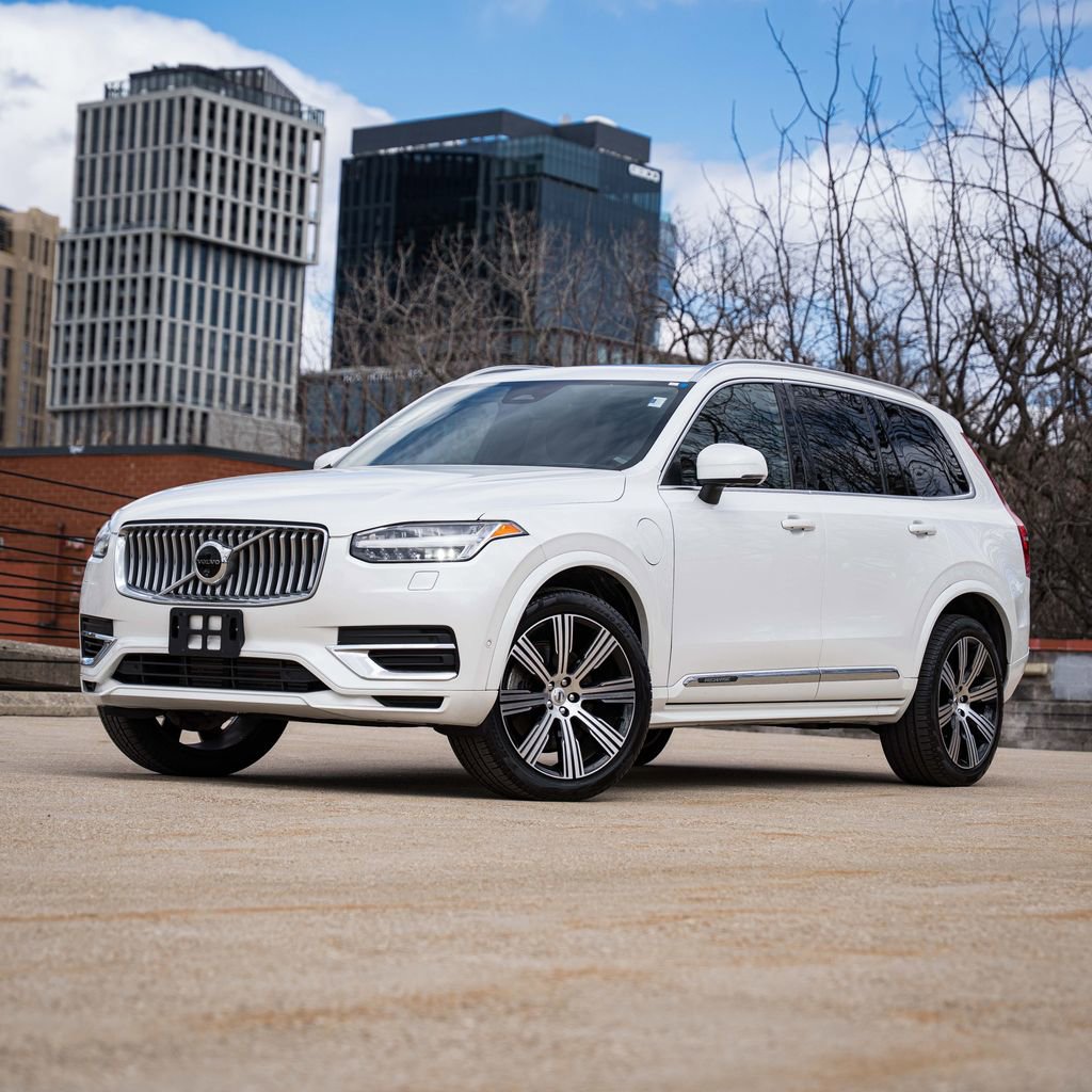Certified 2024 Volvo XC90 T8 Ultimate w/ Lounge Package