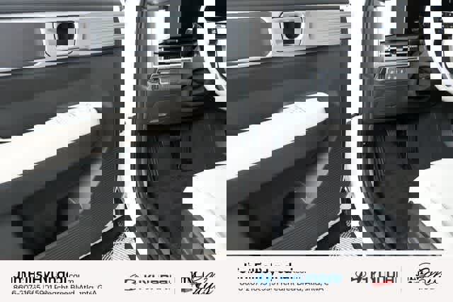 New 2025 Hyundai Santa Fe SE image 8