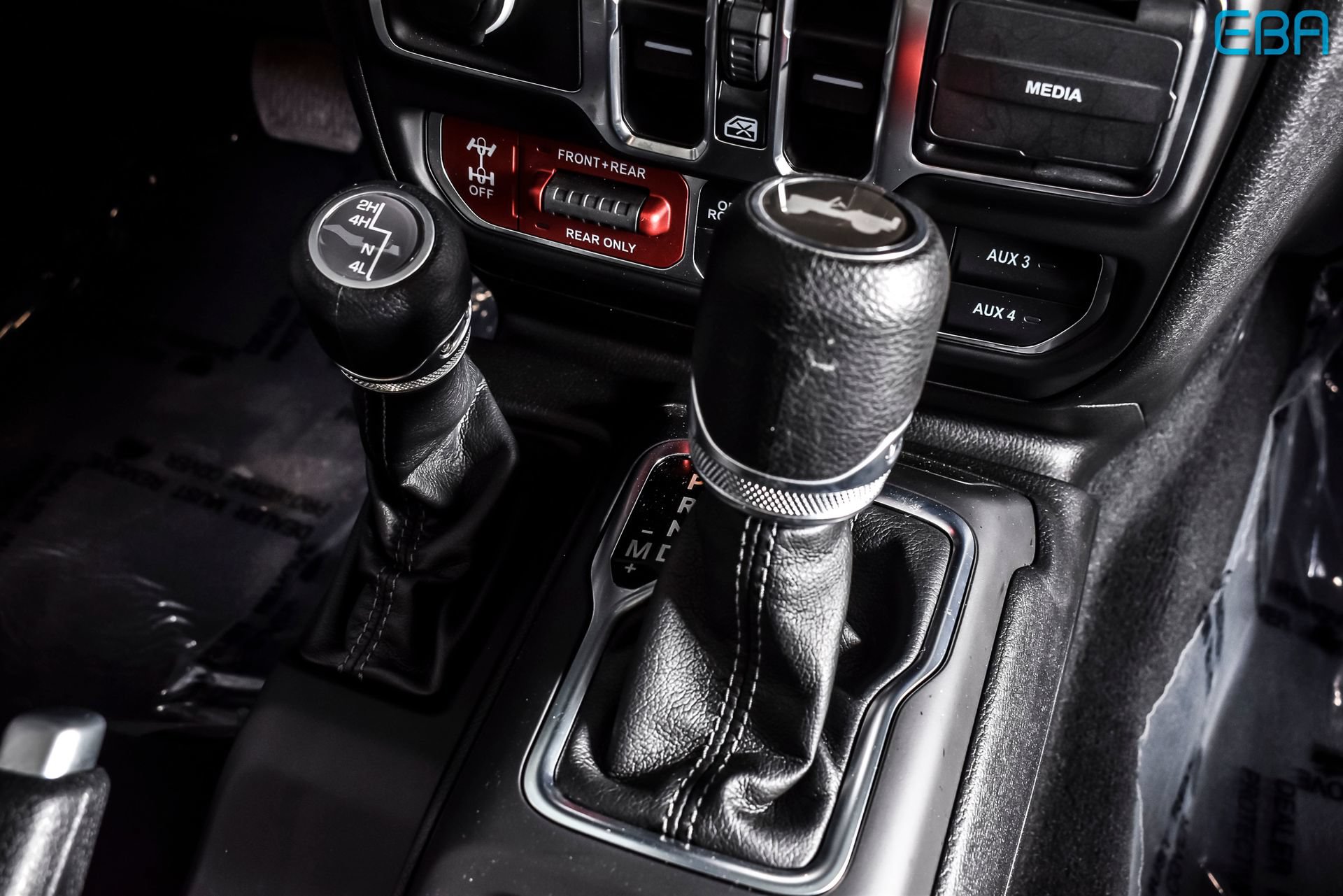 Used 2026 Jeep Wrangler Unlimited Rubicon AWD/4WD image 32