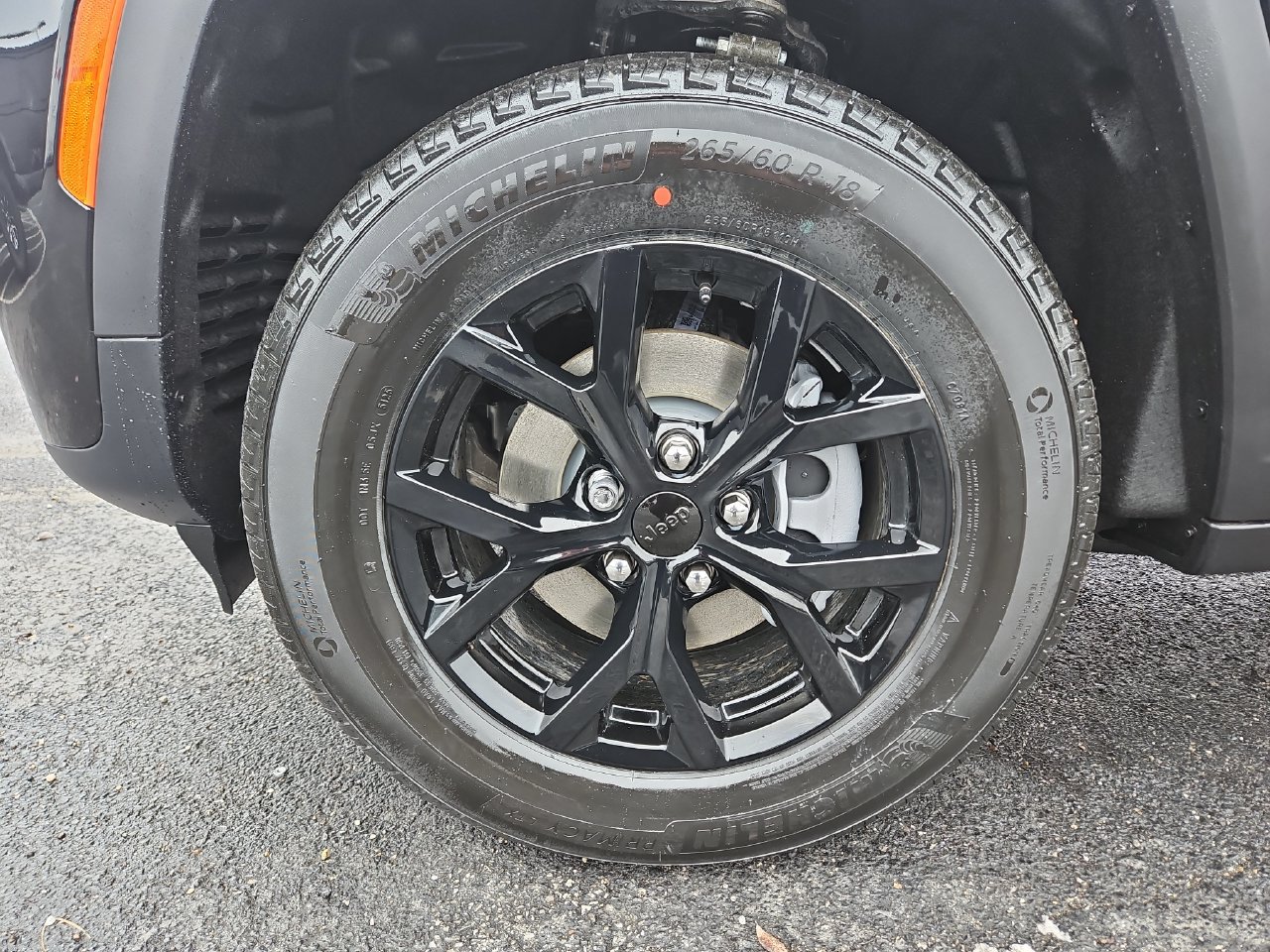 New 2026 Jeep Grand Cherokee Altitude AWD/4WD image 9