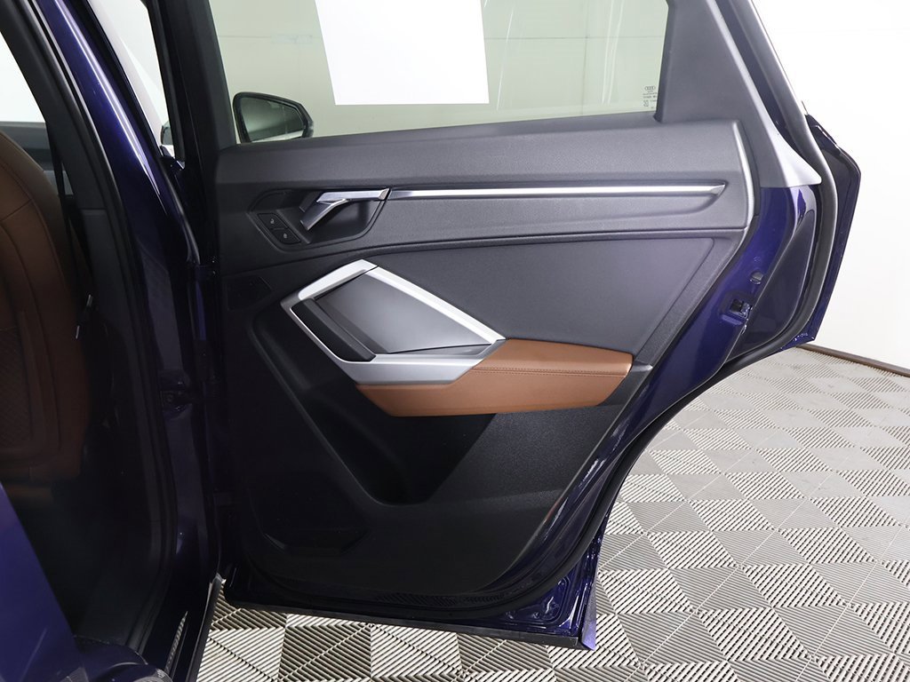 Used 2023 Audi Q3 2.0T Premium w/ Convenience Package image 25