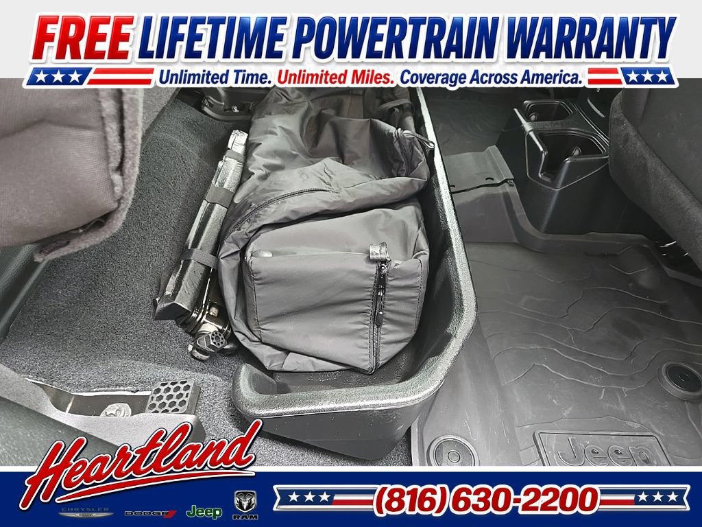 Used 2023 Jeep Gladiator Sport AWD/4WD image 91