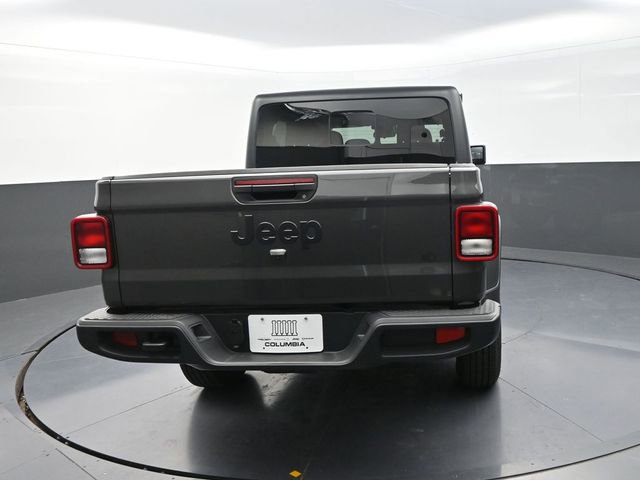 New 2025 Jeep Gladiator Sport image 9