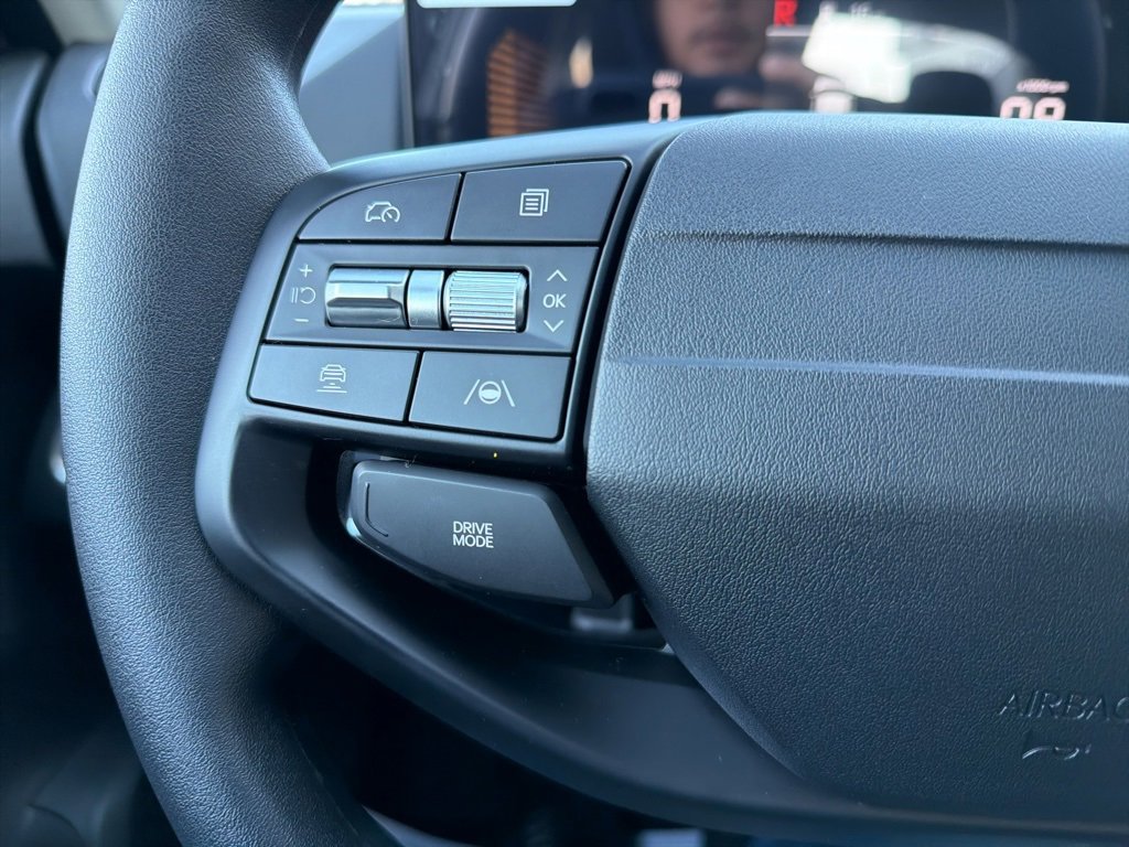 New 2025 Kia K4 LXS image 36