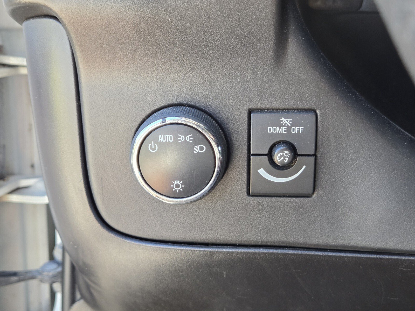 Used 2012 Chevrolet Express 2500 w/ Cold Climate Package RWD image 17