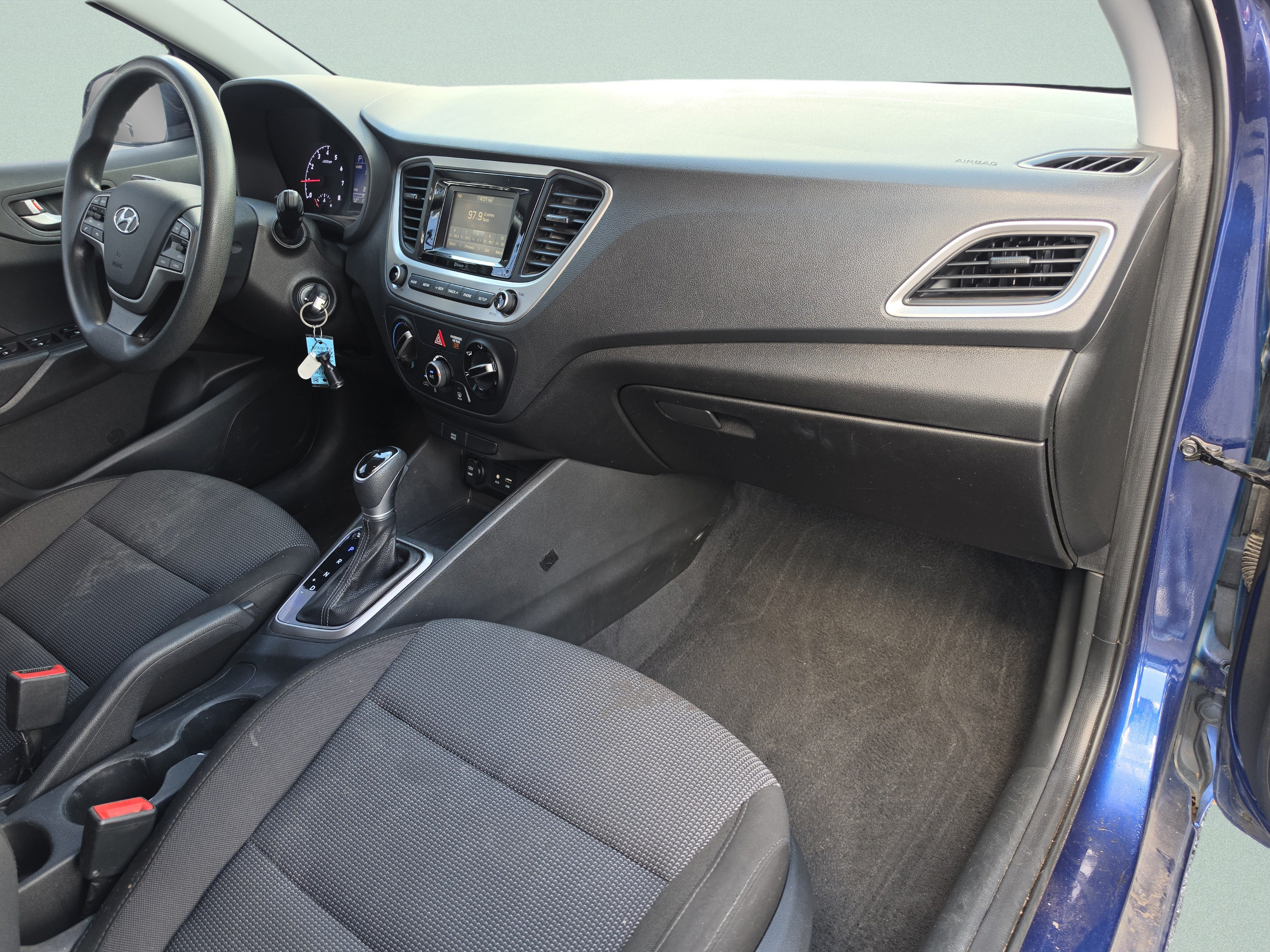 Used 2021 Hyundai Accent SE FWD image 16