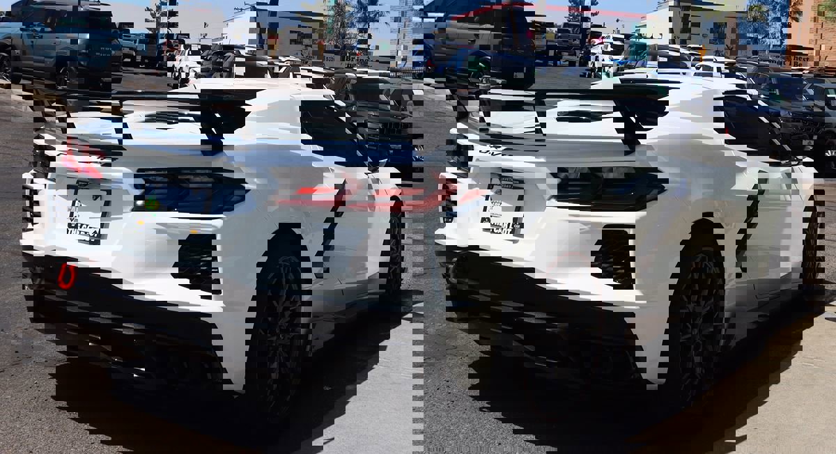 Used 2023 Chevrolet Corvette Stingray Premium Conv w/ Z51 Performance Package image 15