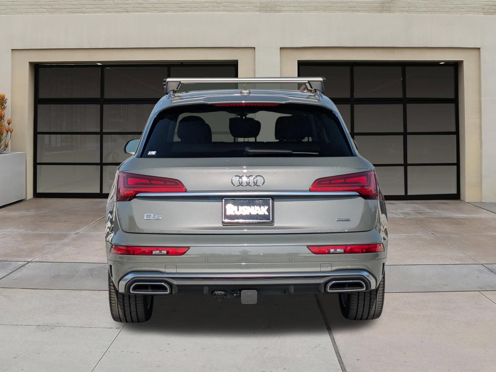 Used 2023 Audi Q5 2.0T Premium Plus w/ Premium Plus Package AWD/4WD image 5