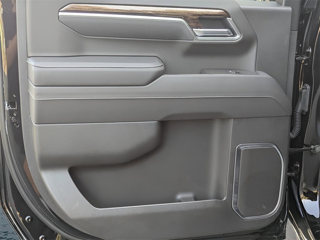 New 2026 GMC Sierra 1500 Elevation image 12
