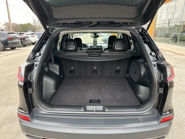 Used 2020 Jeep Cherokee Trailhawk image 10