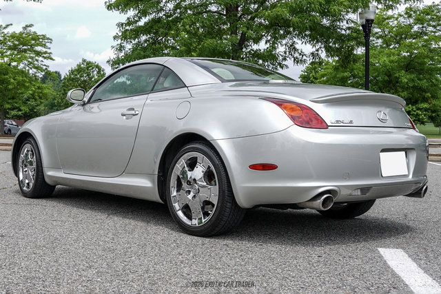 Used 2005 Lexus SC 430 Convertible RWD image 16