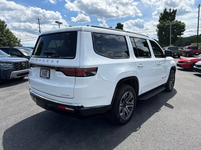 Used 2024 Jeep Wagoneer Series II w/ Flexible Seating Group AWD/4WD image 7