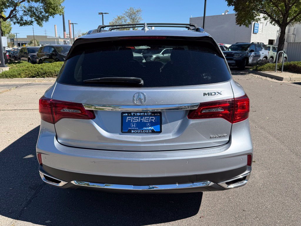 Used 2017 Acura MDX w/ Advance & Entertainment Pkg AWD/4WD image 5