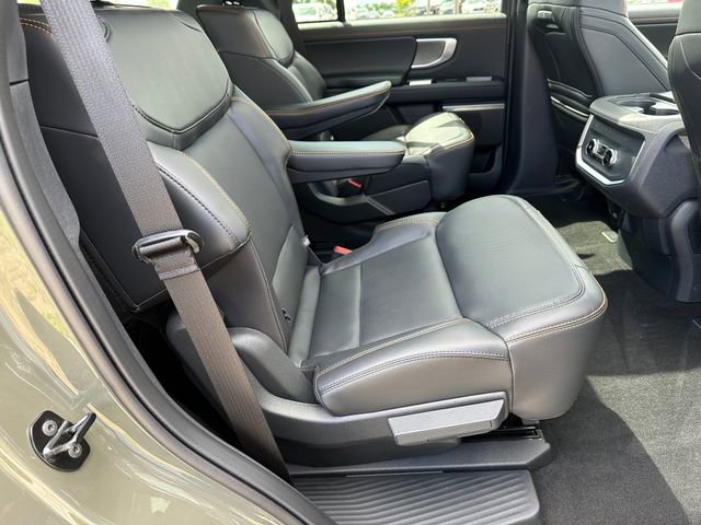 Used 2025 Ford Expedition Tremor image 11