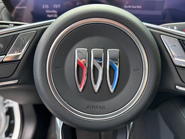Used 2025 Buick Envision Preferred AWD/4WD image 13