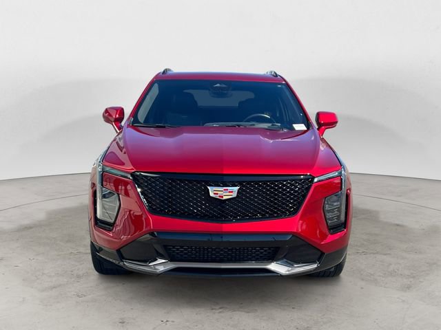 Used 2024 Cadillac XT4 Sport w/ Technology Package image 8