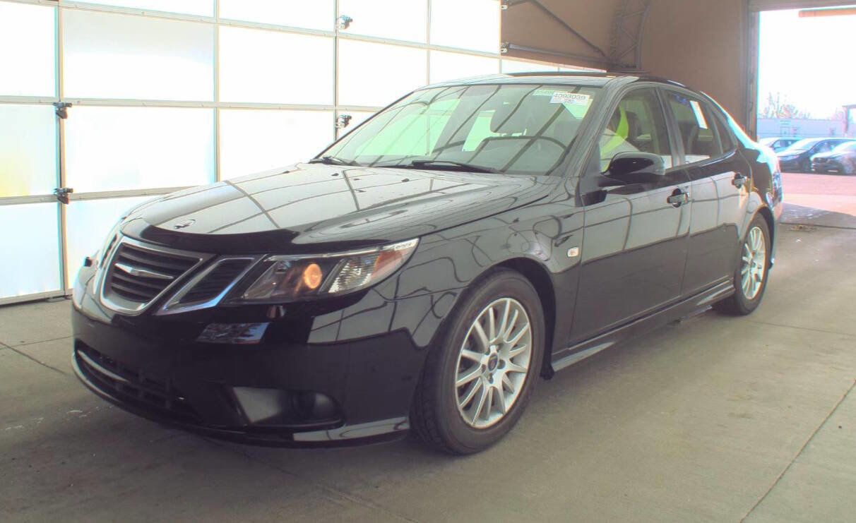 Used 2011 Saab 9-3 Aero image 2