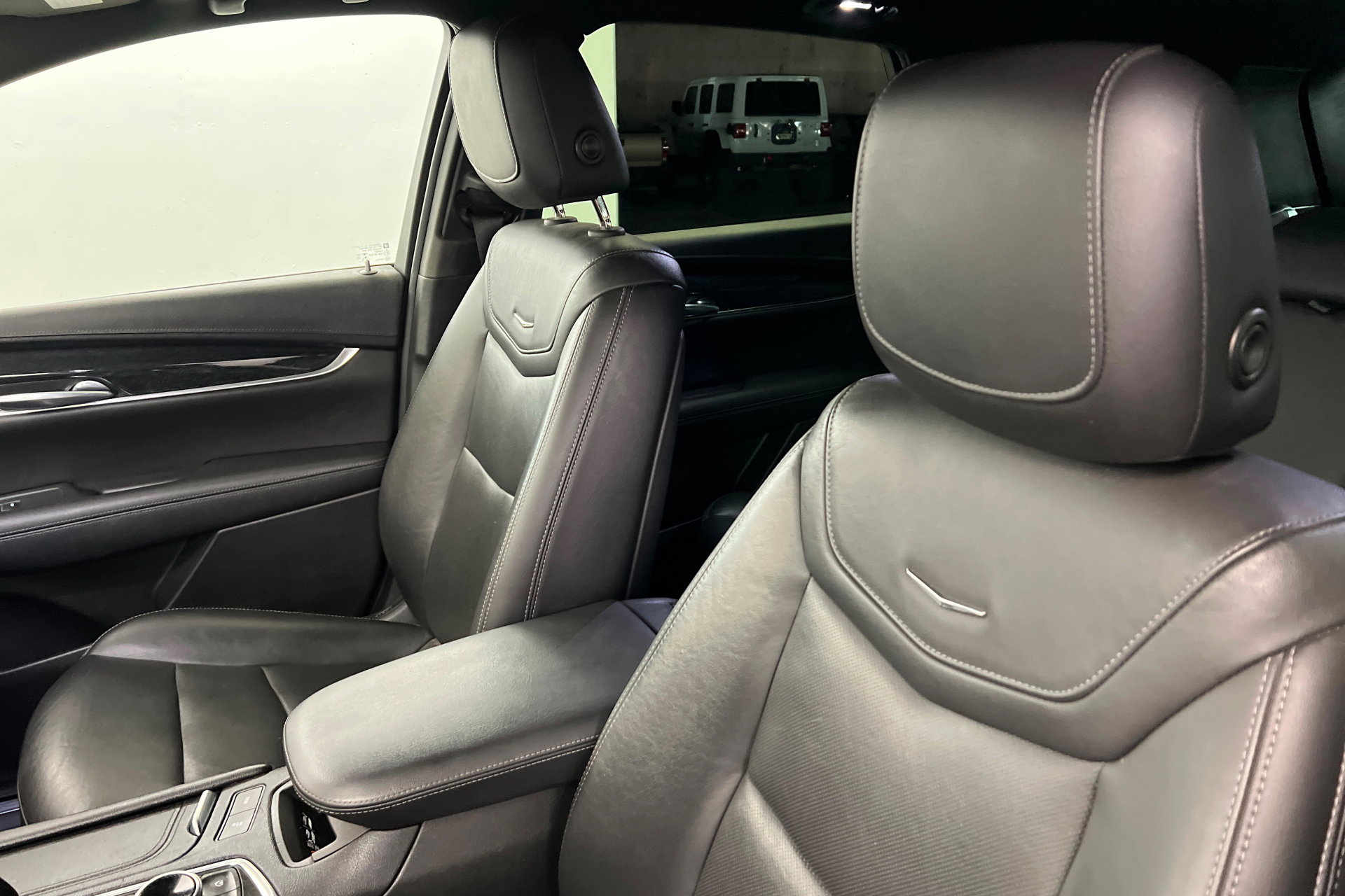 Used 2020 Cadillac XT5 Premium Luxury image 17