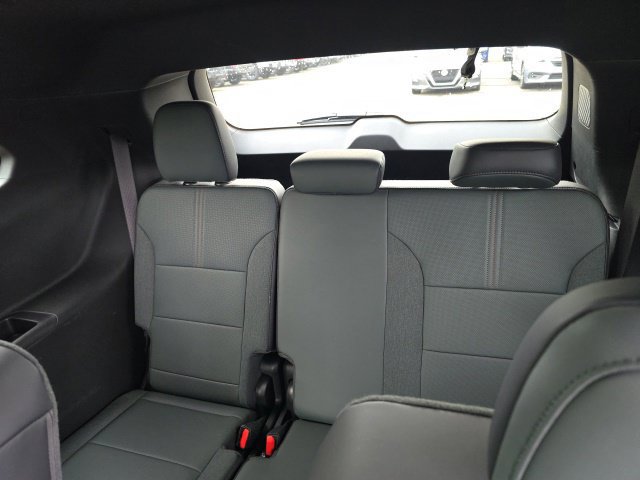 Used 2026 GMC Acadia AT4 w/ Super Cruise Package AWD/4WD image 33