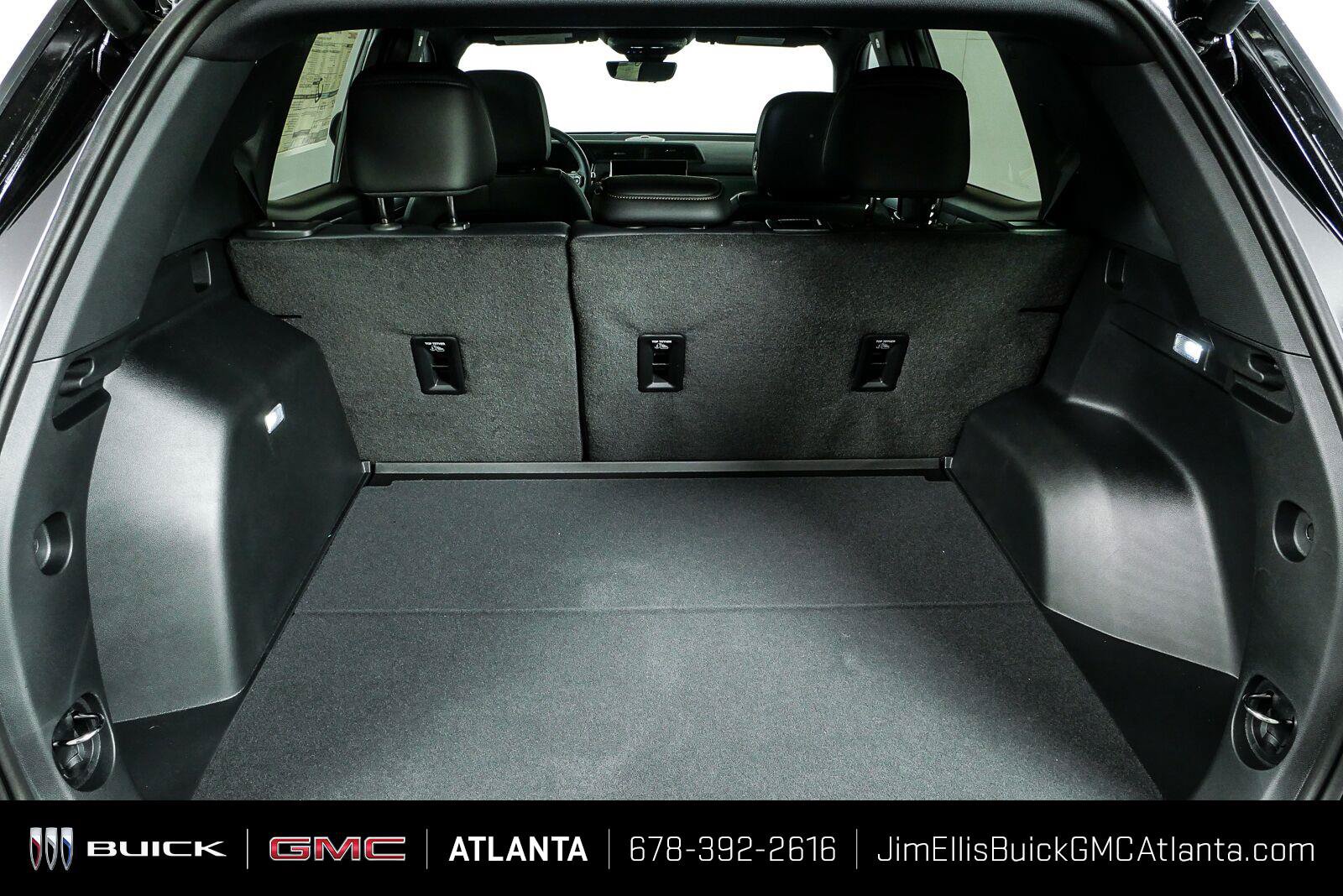 New 2027 GMC Terrain AT4 w/ Convenience Package III AWD/4WD image 31