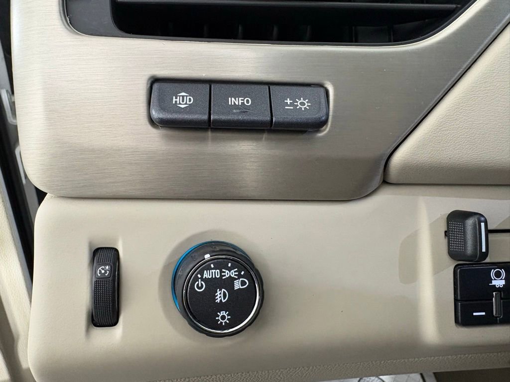 Used 2020 GMC Yukon Denali w/ Denali Ultimate Package image 18