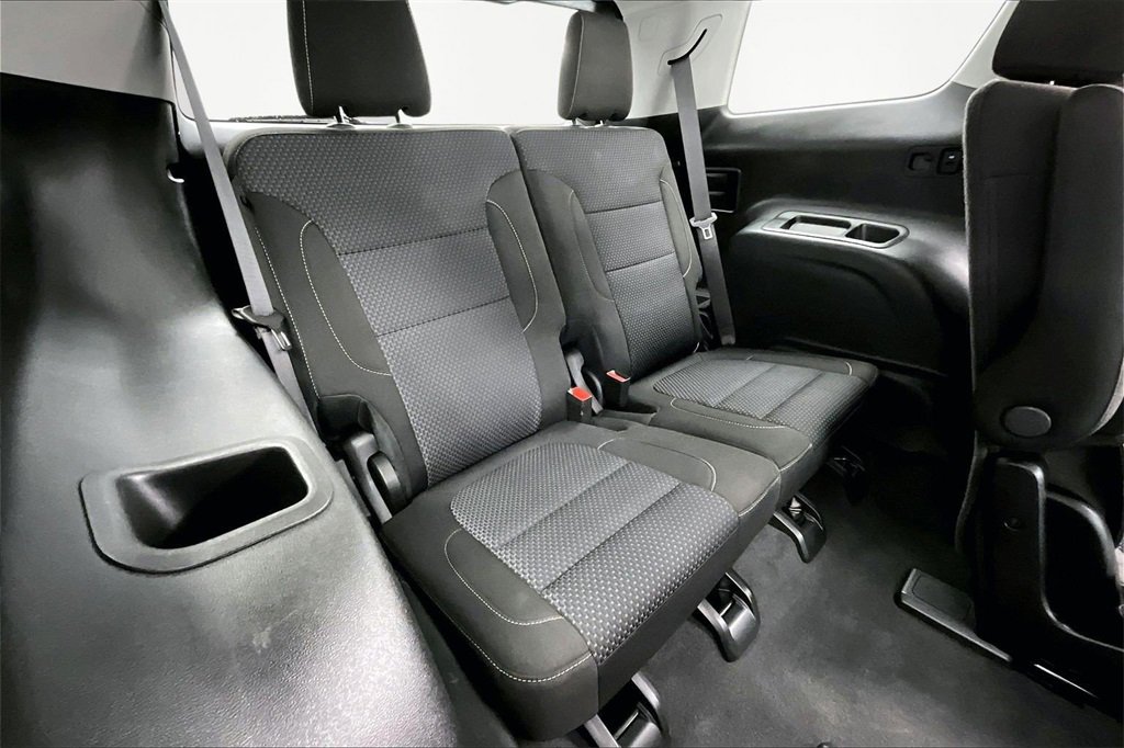 Used 2023 GMC Acadia SLE w/ Driver Convenience Package image 28