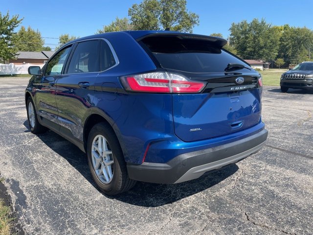 Used 2022 Ford Edge SEL image 2