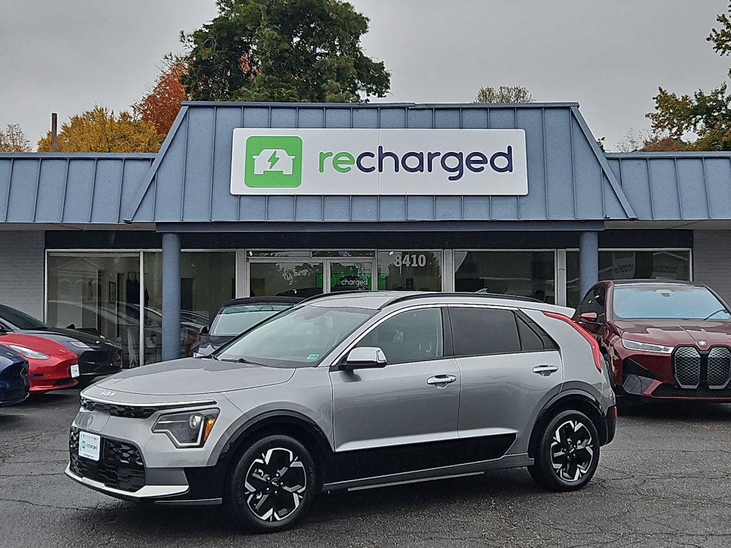 Used 2023 Kia Niro Wind w/ Wind Preserve Package image 1