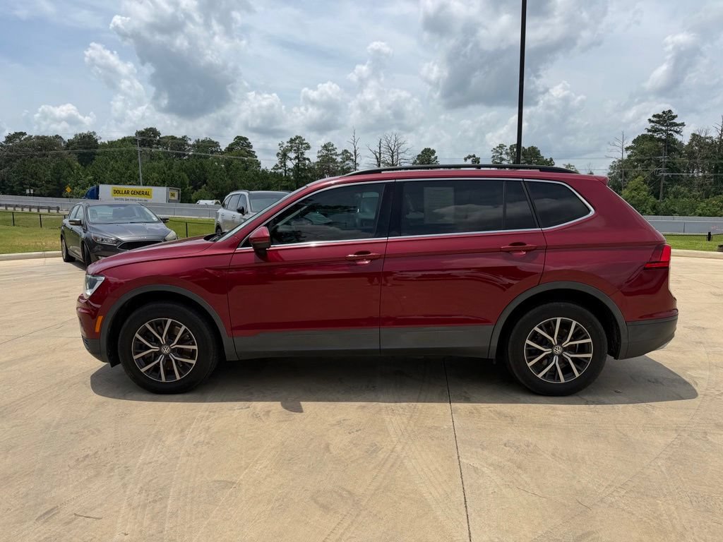 Used 2019 Volkswagen Tiguan SE FWD image 2