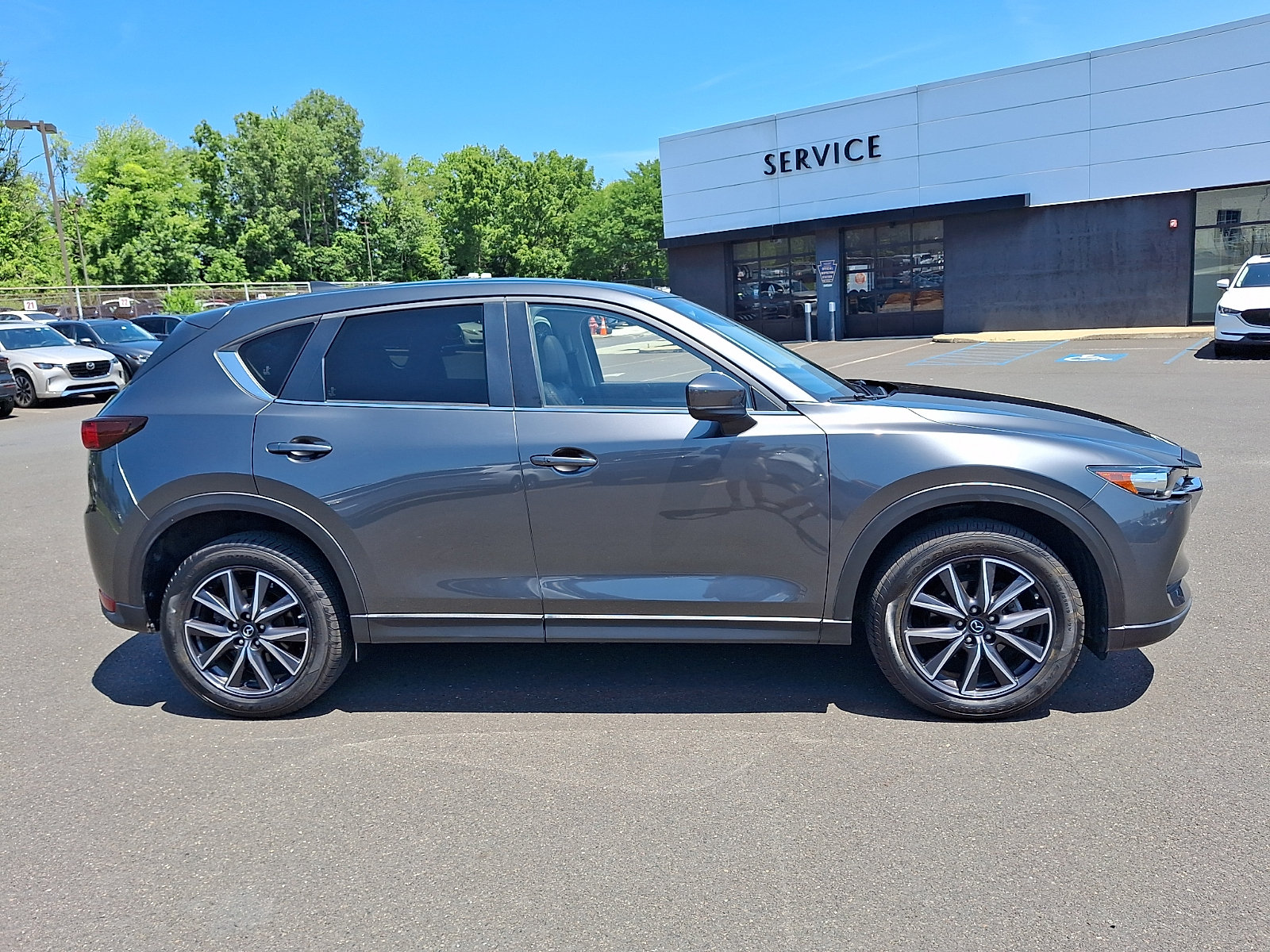 Used 2018 MAZDA CX-5 Touring w/ Preferred Equipment Package AWD/4WD image 7