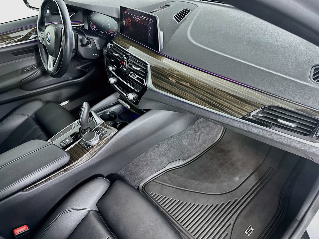 Used 2020 BMW 530i RWD image 32
