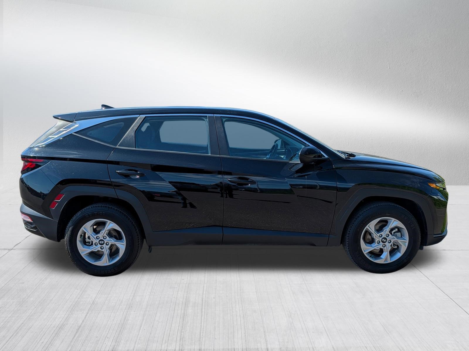 Used 2024 Hyundai Tucson SE AWD/4WD image 8